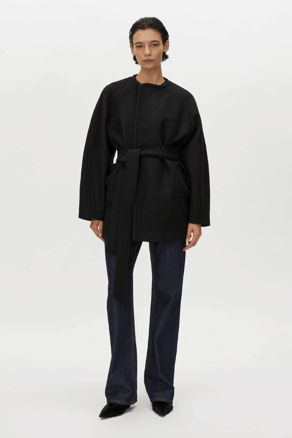 Base Jacket Black