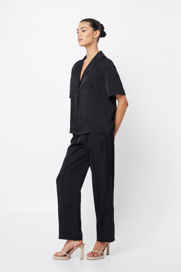 Mossman | Adrift One Button Shirt Black | Girls With Gems