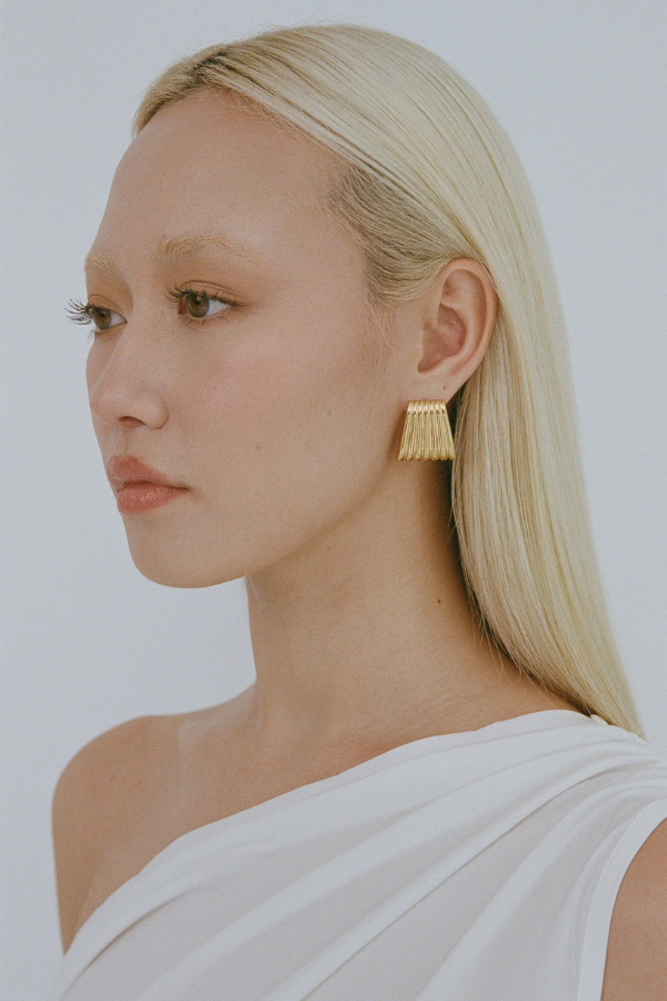 Porter Jewellery | Caterpillar Earrings Gold | Girls with Gems