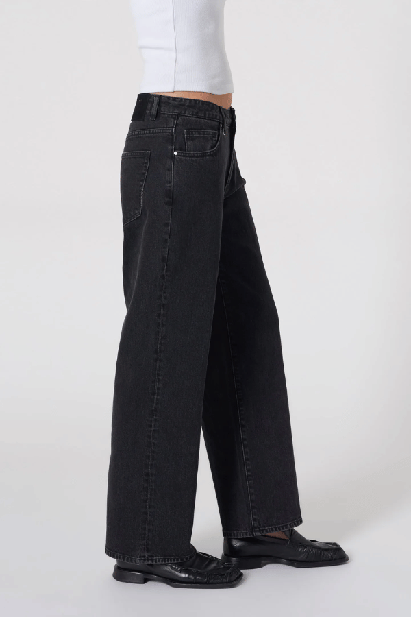 Neuw Denim | Daria Boyfriend French Black | Girls With Gems