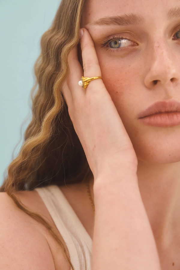 Avant Studio | Giorgina Pinky Ring | Girls with Gems