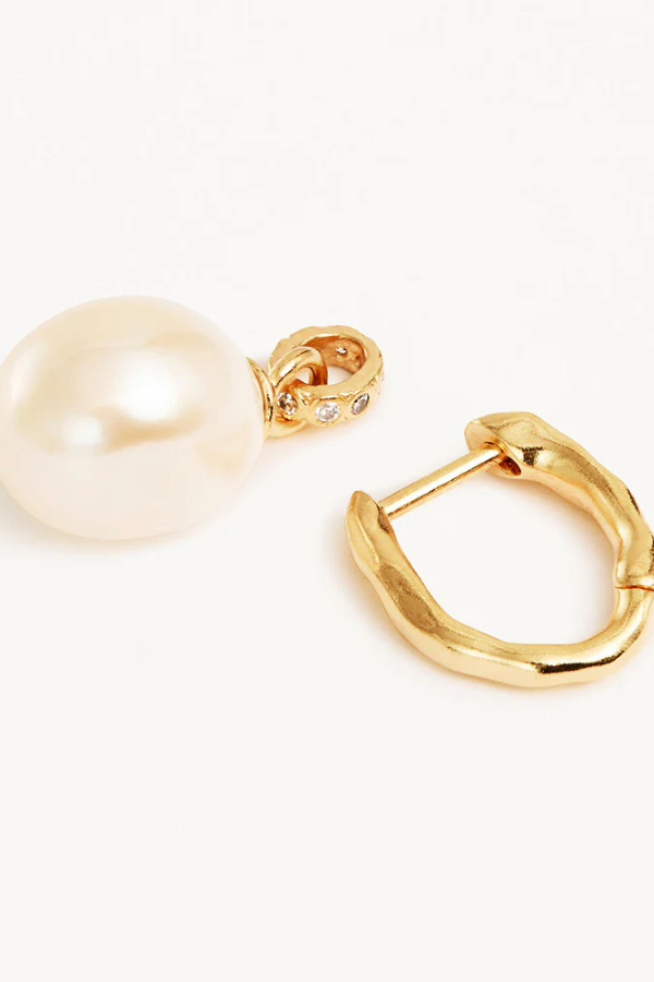 By Charlotte | 18k Gold Vermeil Embrace Stillness Pearl Hoops | Girls with Gems