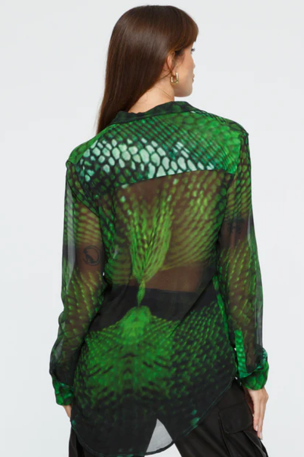 Rocky Rafaela | Scaled Silk Shirt Green | Girls With Gems