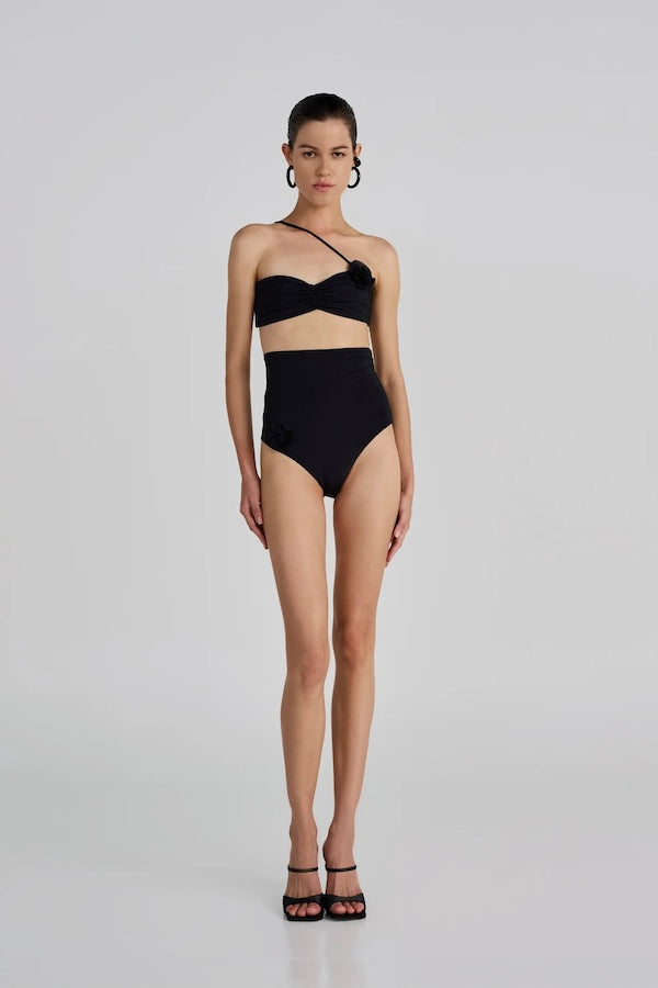 Maygel Colonel | Castaño Two Piece Black | Girls with Gems