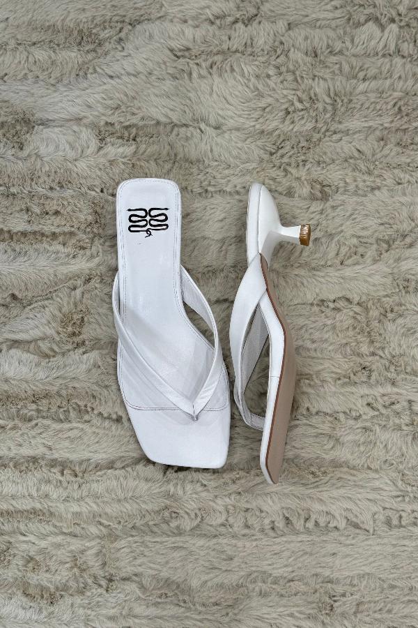 Sneaky Link | Kitten Heel White | Girls with Gems