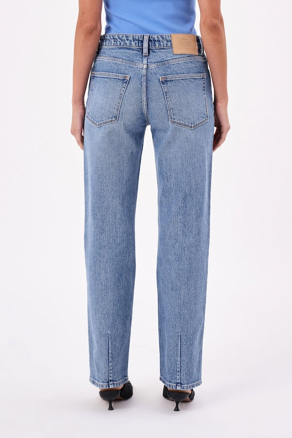 Neuw Denim | Mica Straight Scandal | Girls With Gems