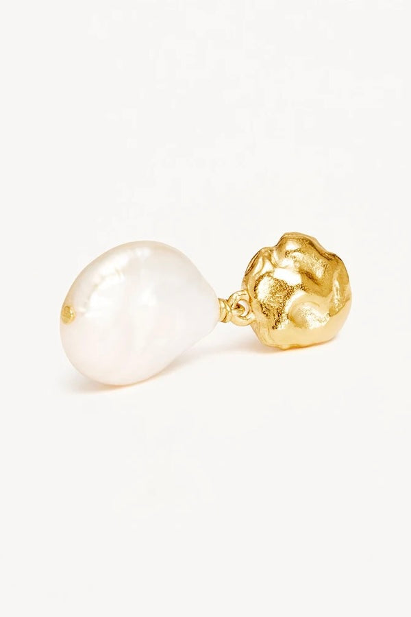 By Charlotte | 18k Gold Vermeil Endless Grace Pearl Drop Earrings | Girls with Gems